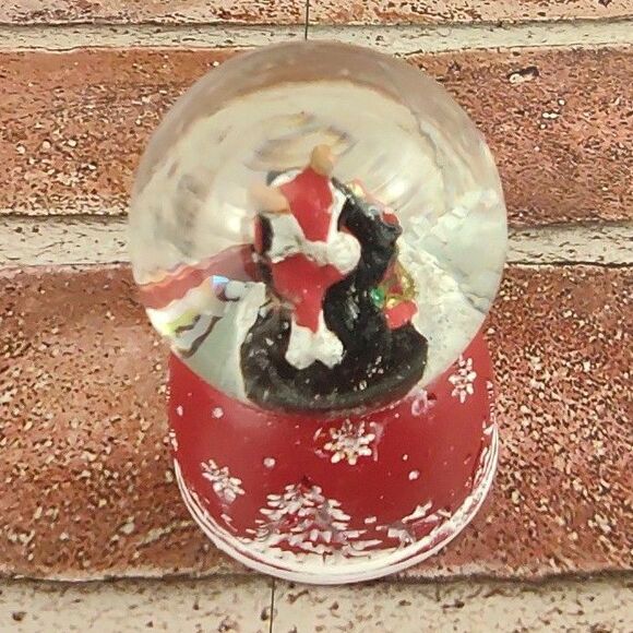 Mini Christmas Reindeer Dog Tree Snowglobe Waterglobe Snow Globe Santa Reindeers - Picture 12 of 16